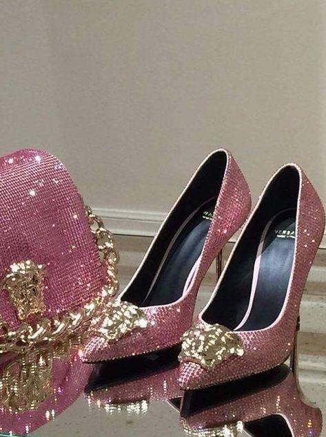 Versace Aesthetic, Versace Heels, Versace Pink, Heels Aesthetic, Jeweled Shoes, Shoes Heels Classy, Versace Shoes, Stunning Shoes, Versace Outfit