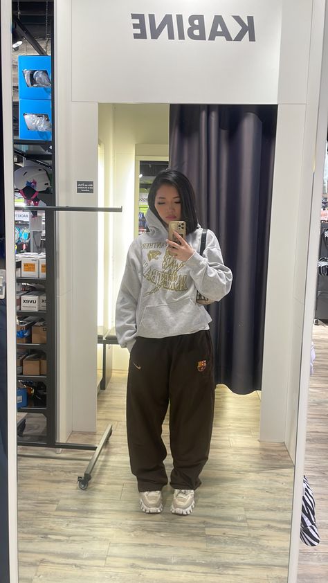 Comfy Streetwear, Fire Clothes, Street Style Outfits Casual, Outfits Lazy, Lazy Outfits, Streetwear Fashion Women, Cute Everyday Outfits, Baddie Outfits Casual, Cute Simple Outfits