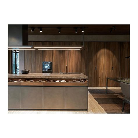 Molteni&C Dada on Instagram: “The new Flagship Store in Paris conveys the spirit of a unique, evolutionary project in line with modernity. The concept defining the space…” Molteni Kitchen, Flagship Store, The Space, The Spirit, Kitchen Design, Kitchen Cabinets, Room Divider, Paris, On Instagram