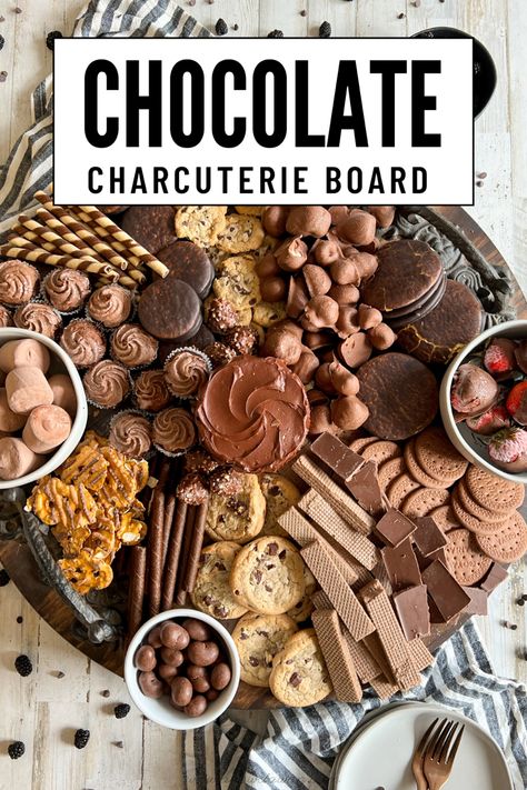 Charcuterie Chocolate Board, Chocolate Boards Sweet Treats, Chocolate Desert Board, Chocolate Party Theme, Chocolate Buffet Ideas, Chocolate Birthday Party Theme, Brown Food Board, Chocolate Birthday Theme, Chocolate Platter Board