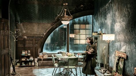 Production designer Paul D. Austerberry reveals the meticulous detail that went into del Toro’s latest film. Shape Of Water, The Shape Of Water, Film Design, Design Presentation, Production Design, Scenic Design, Movie Sets, Film Set, Blade Runner