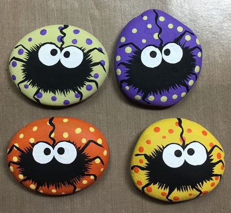 Cute Halloween Spider painted rocks Easy Halloween Crafts For Kids, Halloween Crafts For Kids To Make, Diy Mattress, Crochet Basket Tutorial, Diy Sofa Bed, Rock Painting Supplies, Halloween Rocks, Easy Halloween Crafts, Rock Painting Ideas Easy