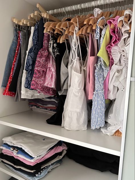 Clean Aesthetic Closet, New Closet Aesthetic, Minimal Closet Aesthetic, Closet Organization Dresses, Clothes Collection Closet, Dress Collection Closet, Big Closet Aesthetic, New Wardrobe Aesthetic, Clothes In The Closet