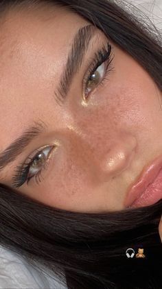 Brown Eyes, A Woman, Makeup, Hair, Black, Make Up