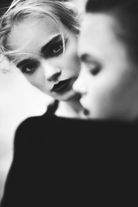 Beauty, via Tania R Paolo Roversi, Tim Walker, Black And White Photograph, Have Inspiration, Photo B, Black And White Portraits, Portrait Inspiration, 인물 사진, White Photo