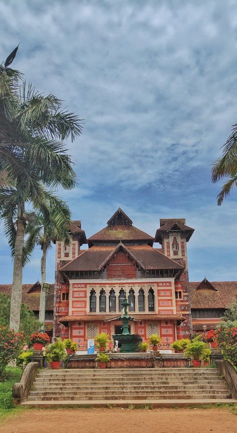 The Napier Museum is an art and natural history museum situated in Thiruvananthapuram, India. The Museum is grounds to the Trivandrum Zoo, one of the oldest zoological gardens in India Thiruvananthapuram, Nature, India, Zoological Garden, Natural History Museum, Sunset Wallpaper, History Museum, Natural History, Art Gallery