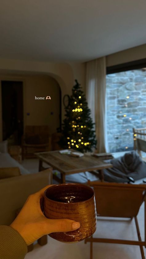 @polchursanova via instagram // christmas tree aesthetic // dream house // instagram story aesthetic // influencer style // lifestyle // christmas season // winter season // instagram stories December 1st Instagram Story, Christmas Eve Instagram Story, Winter Aesthetic Instagram Story, Xmas Instagram Stories, Christmas Aesthetic Instagram Story, Christmas Story Ideas Instagram, Christmas Tree Instagram Story, Instagram Story Ideas Christmas, December Instagram Story