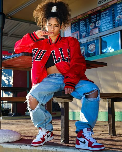 Look Hip Hop, Outfits With Jordan 1s Fashion Styles, Looks Hip Hop, 90s Fashion Outfits Hip Hop, 90s Inspired Outfits, 90s Hip Hop Fashion, 90s Outfits, 90s Theme, 90s Party