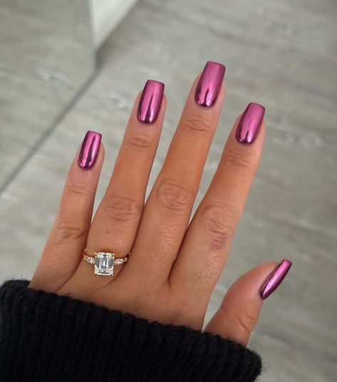 6. Chrome Nail Ideas, Chrome Nail Colors, Nail Art Chrome, Chrome Nail Designs, Metallic Nails Design, Sophisticated Manicure, Blue Chrome Nails, Ombre Acrylic, Pink Chrome Nails