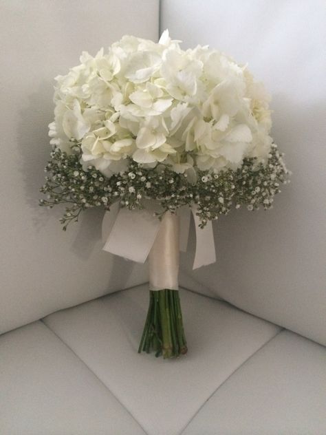 White hydrangea and baby's breath White Hydrangea Bouquet With Greenery, Bridal Flowers Hydrangea, Babysbreath Hydrangea Bouquet, White Wedding Hydrangeas, Hortensia Wedding Bouquet, Baby’s Breath And Hydrangeas, Wedding Bouquets Baby Breath, Hydrangea And Baby Breath Bouquet, Babybreath Bouquet Wedding