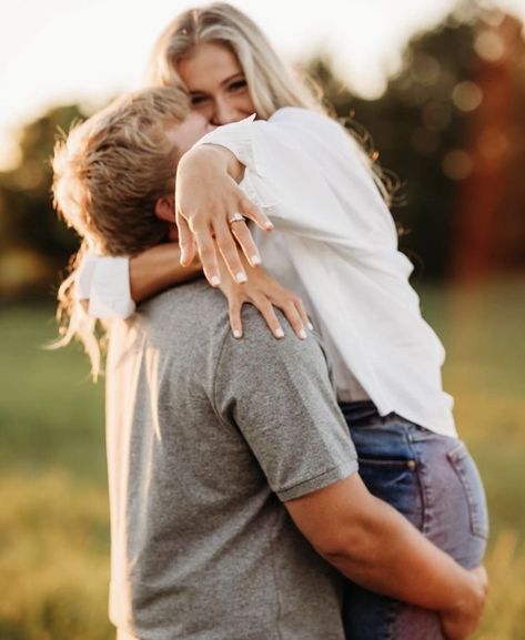 Engagement Pic Ideas Couple Posing, Poses For Proposal, Engagement Photos On Iphone, Engagement Announcement Picture Ideas, Over The Shoulder Engagement Photo, Engagement Pictures Hairstyles, Shy Couple Engagement Photos, Engagement Photoshoot Fall Outfits, Picking Up Engagement Photos