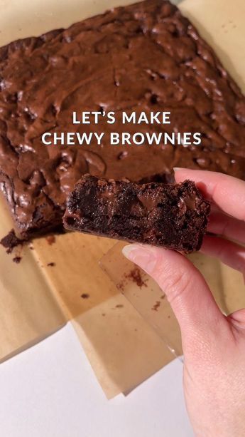 Chewy Brownies Recipe, Brownie Vegan, Resepi Biskut, Resipi Kek, Brownies Recipe Homemade, Chewy Brownies, Baby Beach, Kids Beach, Easy Baking Recipes Desserts