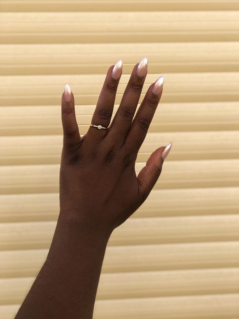 Chrome-Babyboomer Nails Almond Shape On Wide Nails, Nails For Wide Fingers, Classy Bridal Nails Almond, Almond Nails On Black Women, Chrome Nails On Dark Skin, Shorties Nails Almond, Short Almond Chrome Nails, Almond Nails On Chubby Hands, Shimmery White Nails