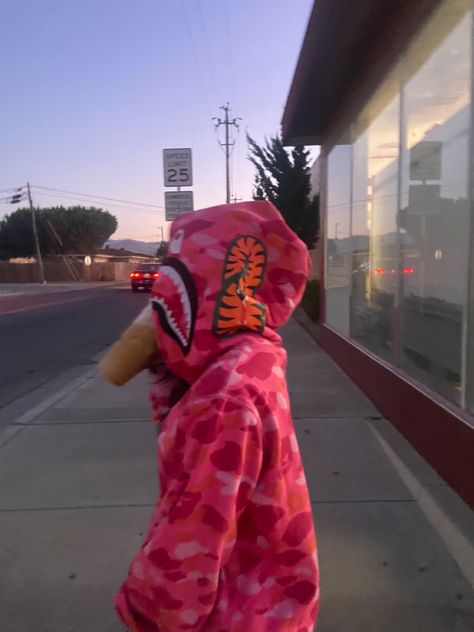 Bape Shark Rosa, Bape Shark Pink, Pink Bape Outfit, Bape Hoodie Pfp, Pink Bape Hoodie Outfit, Blue Bape Hoodie Outfit, Bape Hoodie Aesthetic, Shark Hoodie Outfit, Pink Bape Jacket