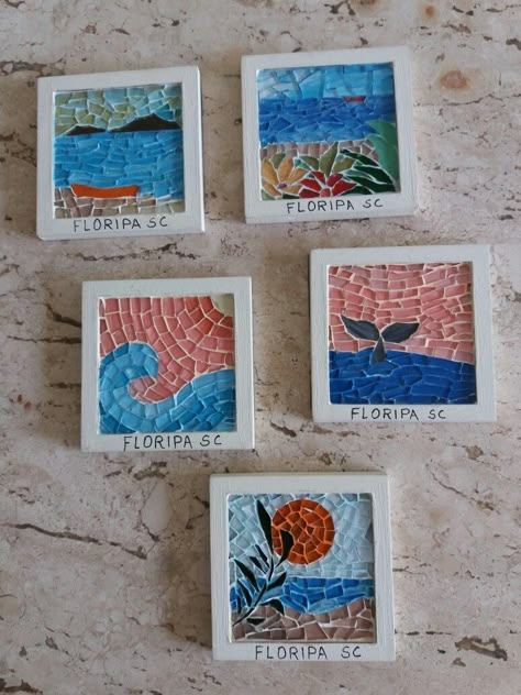 Mini quadrinhos com ímã Paisagens de Floripa por beta_mosaico Mini Mosaic Tiles Crafts, Cute Mosaic Ideas, Mini Tiles Crafts, Beginner Mosaic Projects, Mosaic Coasters Ideas, Small Mosaic Ideas, Simple Mosaic Designs, Small Mosaic Projects, Mosiacs Projects Diy