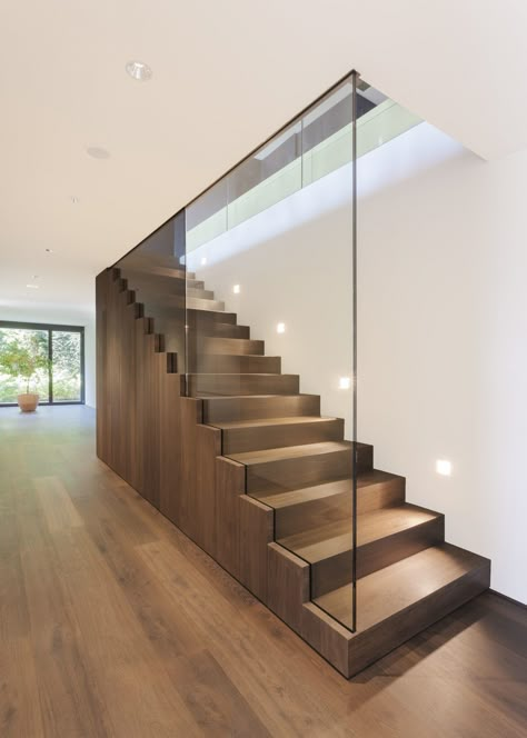 005-house-zurich-meier-architekten « HomeAdore Underneath Stairs, Glass Stairs Design, Basement Stair, Open Basement, تحت الدرج, Glass Handrail, Vstupná Hala, درج السلم, Stair Ideas