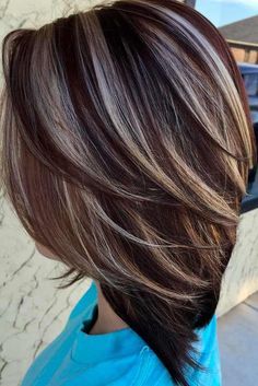 Rambut Brunette, Brunette Hair With Highlights, Hair Color Highlights, Penteado Cabelo Curto, Hair Color And Cut, Brown Hair With Highlights, Ash Blonde, Dark Brown Hair, Brown Hair Colors