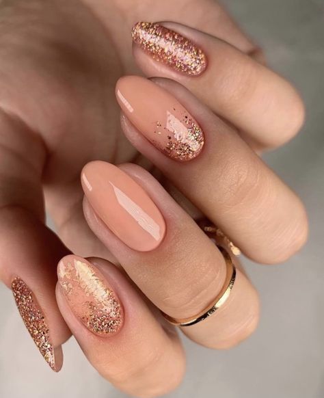 Peach Acrylic Nails, Peach Nail Art, Peach Colored Nails, Isabel May, Coral Nails With Design, Feeling Peachy, Peach Nails, Coral Nails, Blush Nails