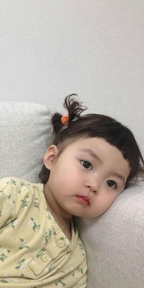 Pin by Emely Rosales on Rohee - Jin Miran in 2022 | Gambar lucu, Wajah lucu, Foto bayi Baby Crying Face, Jin Miran, Book Cover Background, Funny Baby Faces, Photography Funny, Crying Face, Baby Faces, Funny Profile Pictures, صور مضحكة