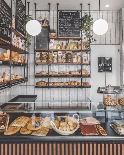 MODO | architettura + design on Instagram: “Star Bakery • #detail A #bakery with a metropolitan flavor in the heart of Livorno. White tiles, wood and industrial shelving create a…” Bar Restaurant Design, Architecture Restaurant, Bakery Shop Design, Café Design, Bakery Store, Bakery Interior, Bakery Design Interior, Coffee Shop Interior Design, Bakery Decor