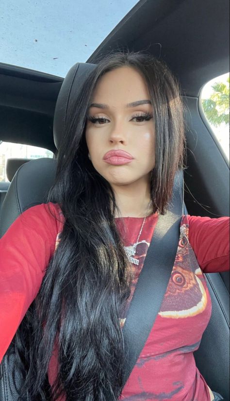 Maggie Lindemann Selfies, Punk Princess, Maggie Lindemann, Foto Casual, Woman Crush, Dark Hair, Makeup Routine, Outfit Inspirationen, Brown Hair