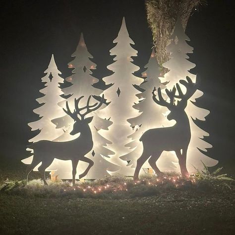 RedBarnCutting - Etsy Outdoor Holiday Display, Winter Wonderland Yard Decor, Black And White Winter Decor, Christmas Outdoor Display, Neighborhood Christmas Decorations, Three Christmas Trees Together, Ballon Colors, Christmas Silhouettes, Diy Christmas Yard Decorations