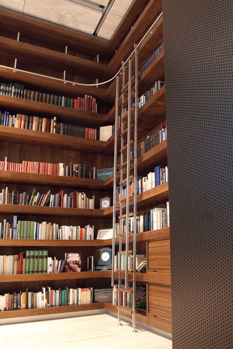 Sliding Ladder Bookshelf, Library Ladders Rolling, Closet Library, Library Ladders, Sliding Ladder, Library Study Room, Rolling Ladder, Stair Ladder, Bookshelf Inspiration