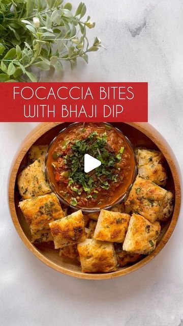 Valaikappu Function, Chaat Station, Focaccia Bites, Indian Veggies, Veg Starter Recipes, Vegetarian Starters, Pav Bhaji Masala, Diwali Snacks, Veg Snacks