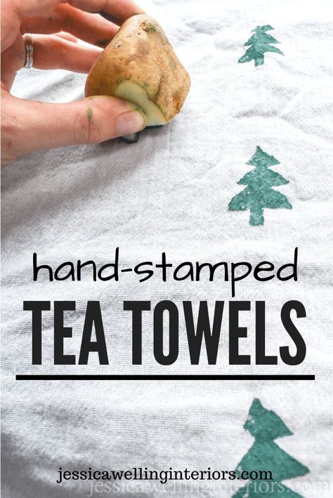 Diy Painted Tea Towels, Homemade Tea Towels, Useful Diy Gifts, Painted Tea Towels, Hand Stamped Tea Towels, Diy Tea Towels, Potato Prints, Potato Stamps, Tea Towels Crafts