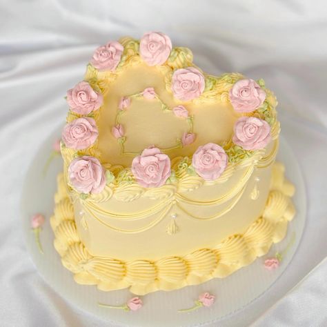 🧈buttery pastel yellow and soft pink roses… | Instagram Fluttershy Aesthetic, Heart Birthday Cake, Yellow Wedding Cake, Soft Pink Roses, 14th Birthday Cakes, White Birthday Cakes, Vintage Birthday Cakes, Yellow Birthday, Pink Birthday Cakes