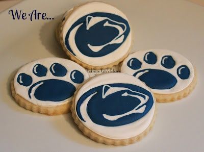 Penn State cookies Graduation Cupcakes, Wedding Cake Recipe, Tiramisu Cake, Graduation Cookies, Milk Cake, Chocolate Chip Cookie Recipe, Chocolate Chip Recipes, Chip Cookie Recipe, No Cook Desserts