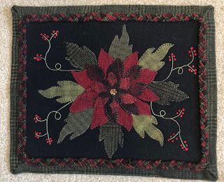 So Many Quilts, So Little Time! Wool Applique Kits, Poinsettia Pattern, Wool Felt Projects, Wool Applique Patterns, Wool Work, Wool Quilts, Penny Rug, Wool Appliqué, Christmas Applique