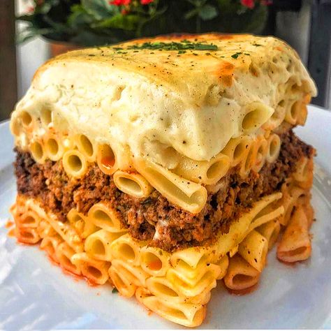 Greek Gateway - Toronto Businesses, Events, Media, Music, Mingle & More Authentic Pastitsio Recipe, Greek Pastitsio, Greek Lasagna, Crossfit Abs, Exercise Fashion, Health Yoga, Greek Pasta, Lasagna Pasta, Carb Cycling