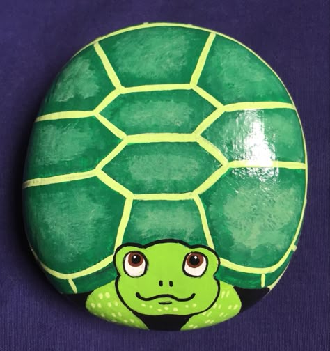 Turtle Stone Painting, Rock Painting Turtles, Turtle Rock Painting Ideas Easy, Turtle Painted Rocks, Rock Crafts Diy, Turtle Rock, Garden Rock Art, Turtle Decor, Diy Rock Art