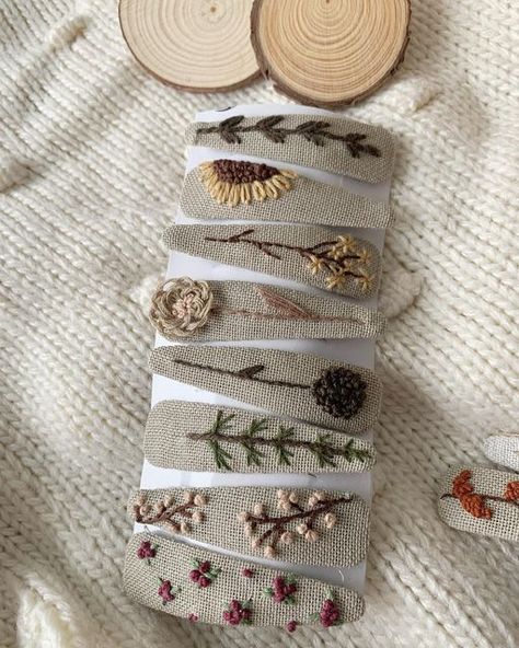 Embroidery Barrette, Embroidered Barrette, Embroidered Hair Clips, Linen Accessories, Merry Crisis, Handmade Hair Clips, Embroidery Accessories, Handmade Hair Clip, Handmade Embroidery Designs