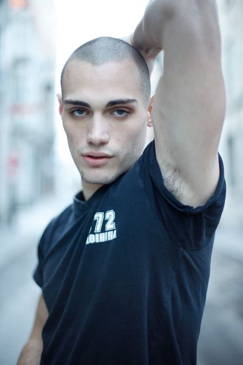 Richard Deiss, Head Pose, Pose Male, French Models, Shaved Head, Male Face, Good Looking Men, Male Beauty, Male Models