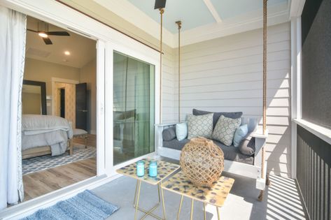 Bedroom Deck Ideas, Bedroom Patio Ideas, Bedroom Addition Ideas, Bedroom Balcony Ideas, Bedroom Screens, Bedroom Deck, Bedroom With Balcony, Bedroom Addition, Guest Bedroom Design