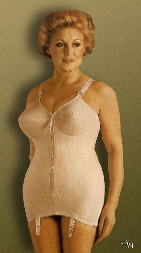 Open Bottom Longline Girdle Source from 1978 © Girdlemaster Vintage All In One Girdle, Bra Vintage, Girdles Shapewear, Vintage Girdle, 1960s Hair, Vintage Stockings, Girdles, Longline Bra, D Images