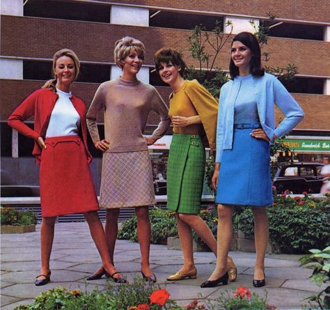 Marks & Spencer takes inspiration from the archives for 1960s inspired autumn/winter 2014 fashion 1980s Fashion Trends, Royal Blue Maxi Dress, 1960 Fashion, 1960s Inspired, 60s And 70s Fashion, Sixties Fashion, 1980s Fashion, 1960s Fashion, 2014 Fashion