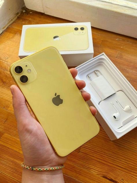 Iphone Casetify, Iphone Products, Iphone Earphones, Iphone 11 Colors, Iphone Quotes, Apple Iphone Accessories, Free Iphone Giveaway, Iphone Ideas, Phone Samsung