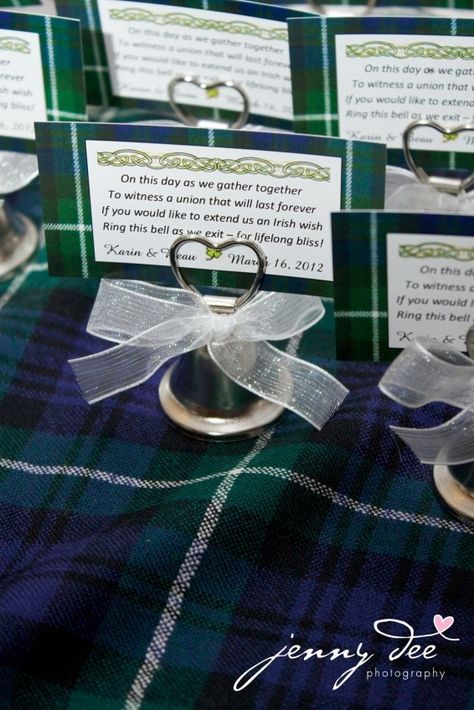 Motorcycle Wedding Ideas, Celtic Wedding Ideas, Irish Wedding Favors, Irish Themed Weddings, Anniversary Traditions, Bar Reception, Candlelit Ceremony, Irish Wedding Traditions, Motorcycle Wedding