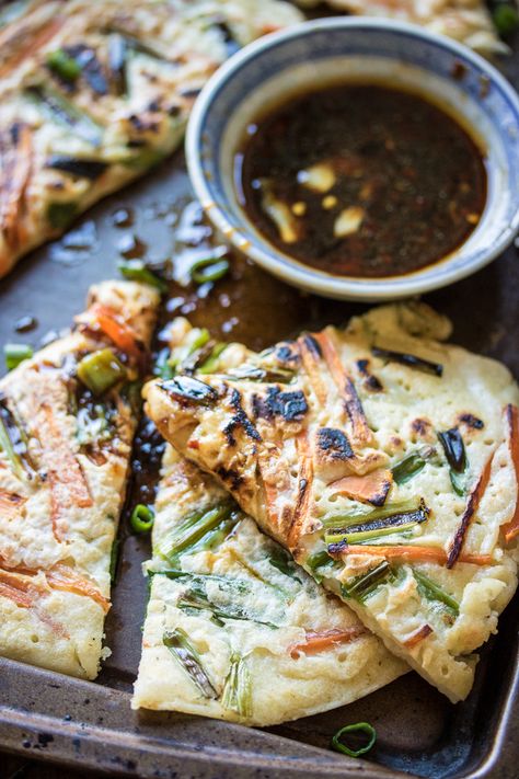 Savory Pancakes Recipe, Haemul Pajeon, Korean Seafood Pancake, Korean Seafood, Savoury Pancake Recipe, Seafood Pancake, Korean Recipe, Savory Pancakes, Global Recipes