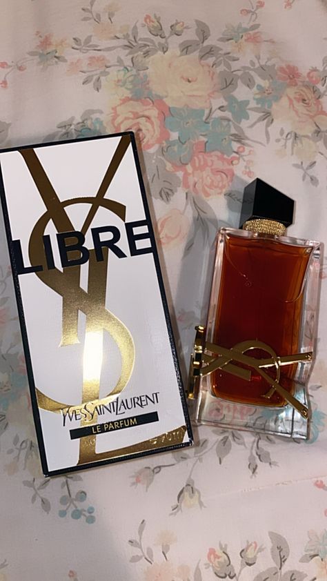 Parfum Aesthetic, Ysl Libre, Ysl Perfume, Expensive Perfume, Antique Aesthetic, Perfume Bottle Design, Business Pictures, Fragrances Perfume Woman, Inspiration Tattoos