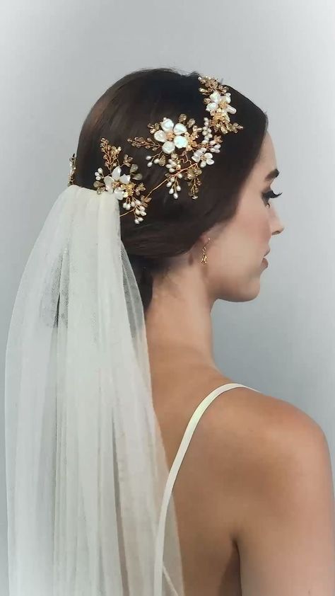 Wedding Hair Flower Crown, Wedding Tiara Hairstyles, Wedding Headdress, Tiara Wedding, Ethereal Wedding, Tiara Hairstyles, Video Shoot, Crown Wedding, Flower Crown Wedding