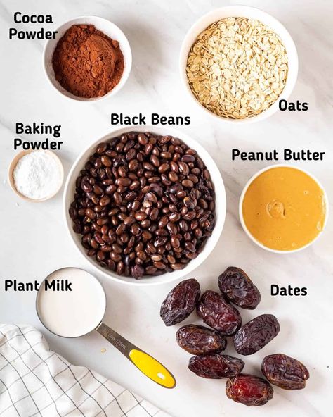 Black Bean Brownies With Dates, Black Bean Date Brownies, Desserts With Black Beans, Cooking With Dates Desserts, Vegan Black Beans Recipe, Black Bean Snacks, Black Bean Brownies Recipe, Black Beans Brownies, Black Bean Vegan Recipes