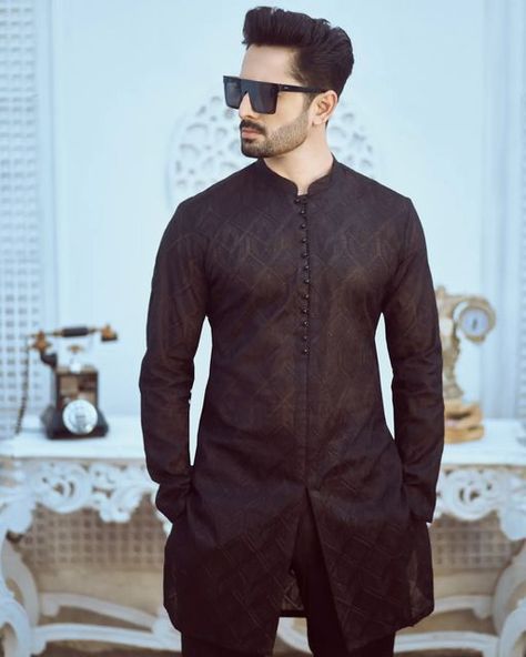 Blazer For Men Wedding, Boys Dressing Style, Danish Taimoor, Game Portal, Boys Kurta Design, Men Fashion Photoshoot, Groom Dress Men, Gents Kurta Design, Html 5