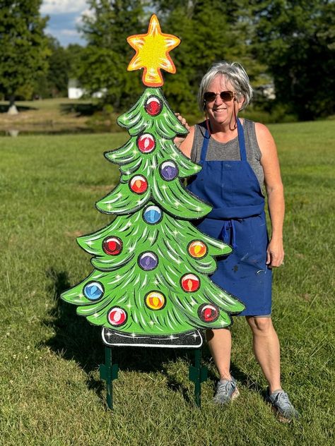 Christmas Yard Art Christmas Tree Outdoor Decor - Etsy Christmas Cut Outs Wooden Yard Art, Outdoor Christmas Cutouts Wood Patterns, Christmas Wood Yard Art, Christmas Wood Cutouts Yard Art, Plywood Christmas Yard Decorations, Diy Christmas Yard Art, Tree Outdoor Decor, Christmas Tree Yard Decorations, Wooden Yard Decorations