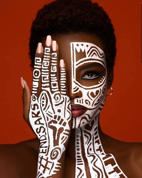 African Face Paint, Tattoo Making, African Makeup, Fantasy Make-up, Activist Art, Afrique Art, Face Art Makeup, Afrocentric Art, Africa Art