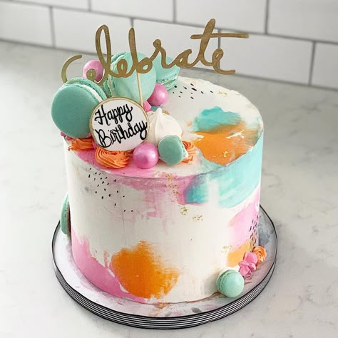 Paint Smear Cake, Fun Colorful Cakes, Vibrant Cakes Bright Colors, Bright Buttercream Cake, Simple Colorful Birthday Cake, Colorful Birthday Cake For Women, Pastel Watercolor Cake, Simple Celebration Cake, Bright Colored Birthday Cake