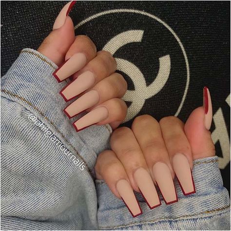 Everyday Acrylic Nails Simple, Acrylic Nail Designs Coffin Red, Colored Tips Nails Coffin, Fire Nail Designs Acrylic, Nails Ideas Coffin, Acrylic Nails Nude, Brown Acrylic Nails, Modeling Poses, Nails Inspired